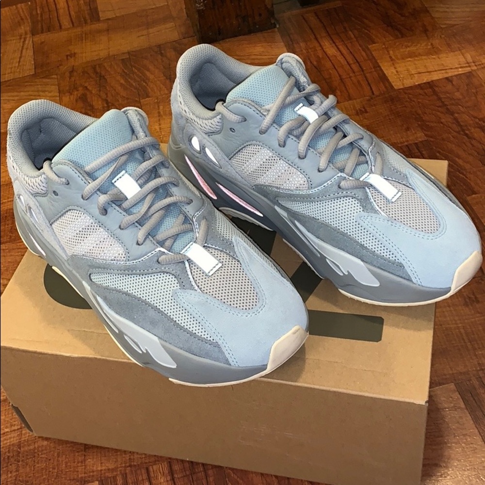 Yeezy Boost 700